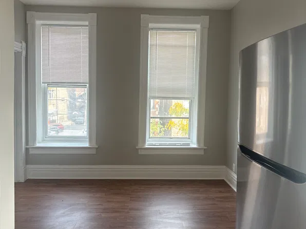 1353 N Bosworth Ave #2, Chicago, IL 60642