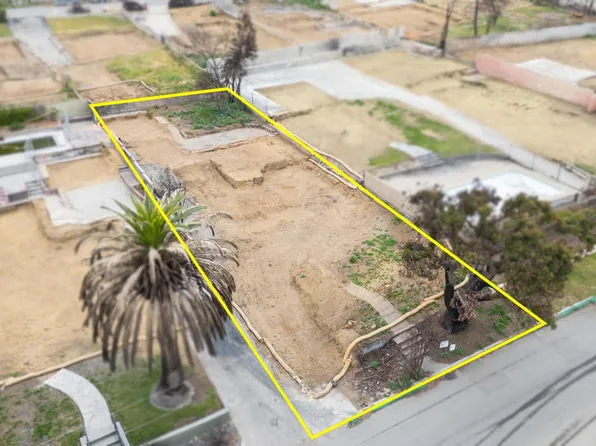 267 E Las Flores Dr, Altadena, CA 91001