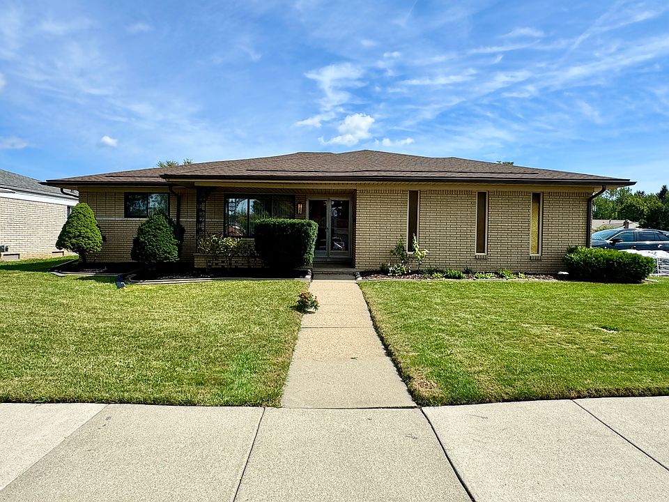 1st image of 28506 Steele Dr