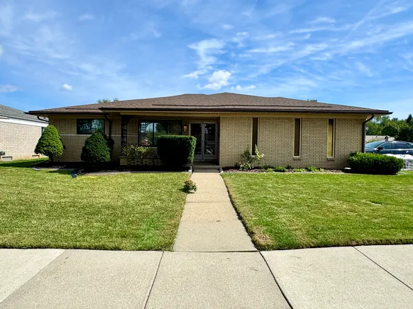 28506 Steele Dr, Warren, MI 48088