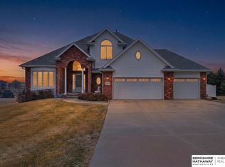 13811 S 41st St, Bellevue, NE 68123