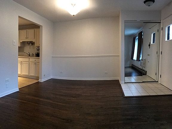 5th image of 18W077 Kirkland Ln