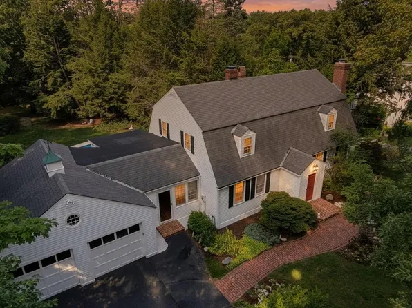 84 Noble Street, Somersworth, NH 03878