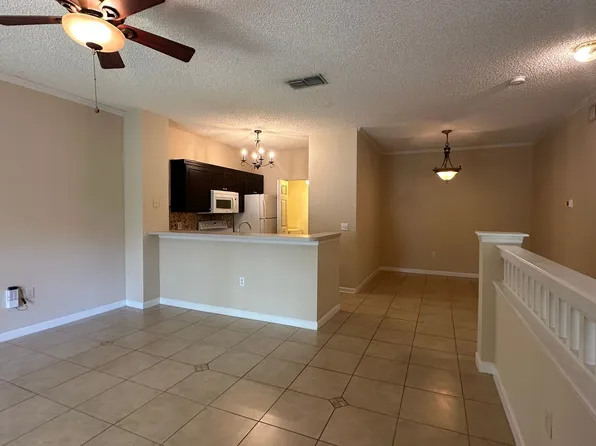 323 Arbor Lakes Cir, Sanford, FL 32771