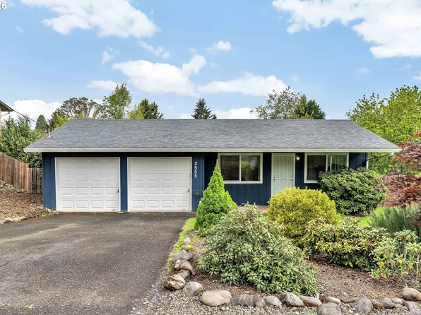 2555 Hughes Dr, West Linn, OR 97068