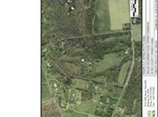 220 Gelsinger Rd, Sinking Spring, PA 19608