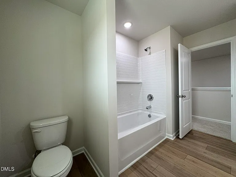 101 Klamath Dr — Photo 23