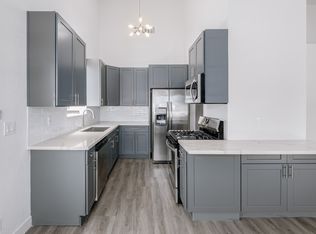 6941 Hazeltine Ave #A, Van Nuys, CA 91405