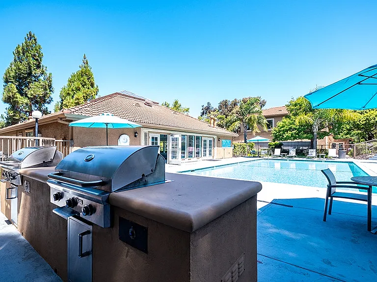 Bella Vista at Hilltop — Photo 18