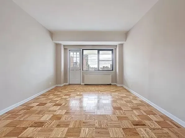 305 East 86th Street image 1 of 21