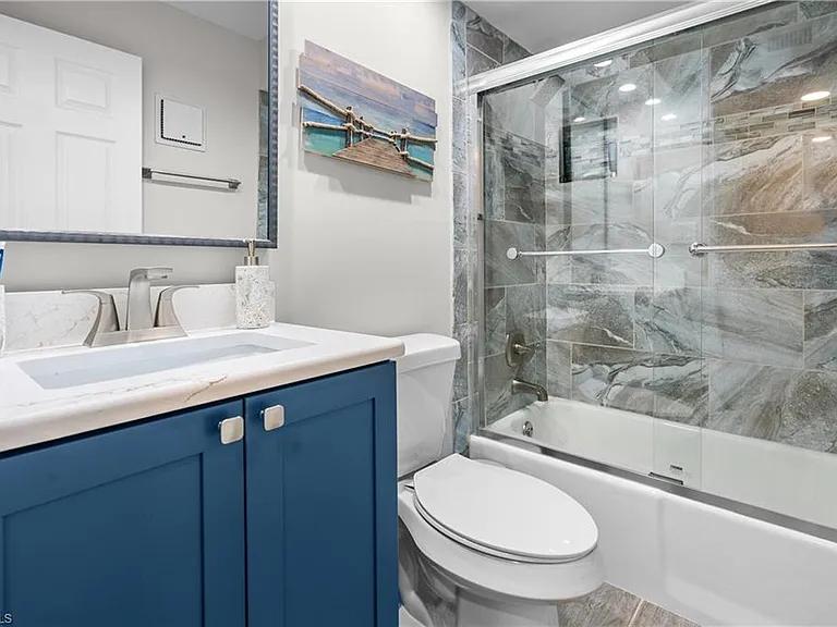 25901 Hickory Blvd #107 — Photo 9