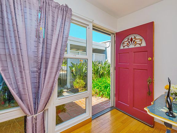 4th image of 32137 Lake Meadow Ln
