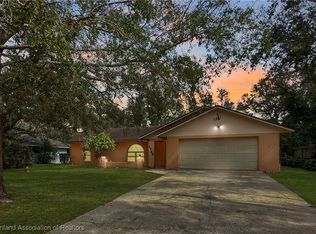 1738 N Torrington Rd, Avon Park, FL 33825