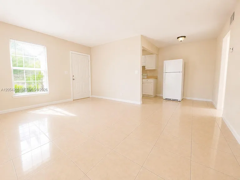 4951 Wedgewood Way #4 — Photo 7