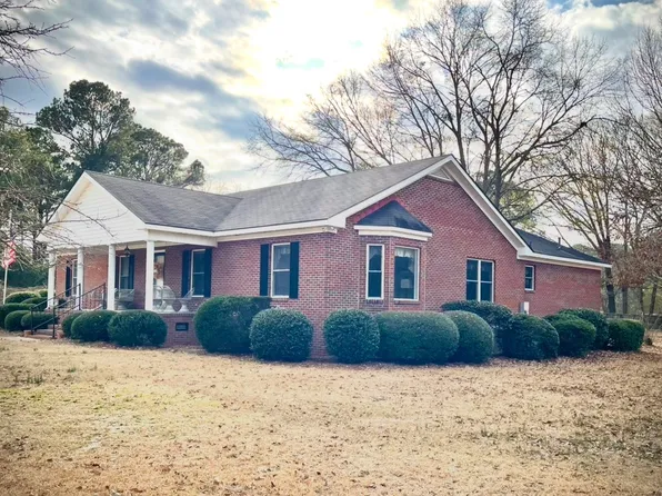 1813 Middleton Rd, Goldsboro, NC 27530