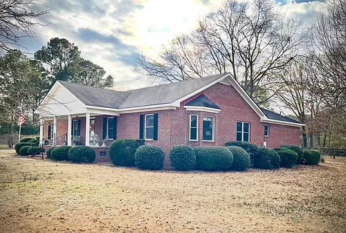 1813 Middleton Rd Photo 1