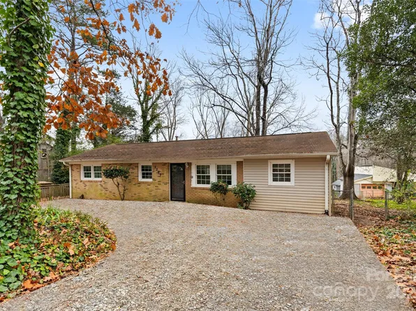 2209 Donnabrook Ln, Gastonia, NC 28052