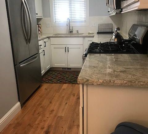 Kitchen with upgraded applicances