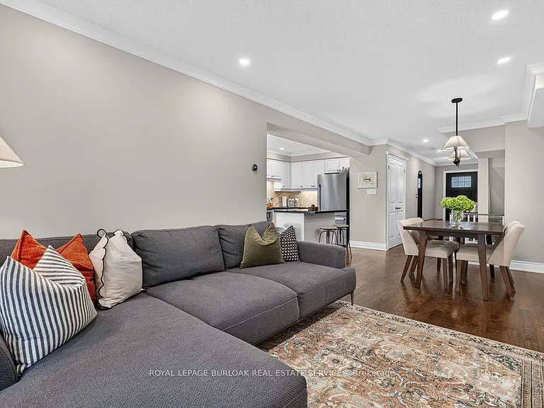 2354 Marine Dr — Photo 9