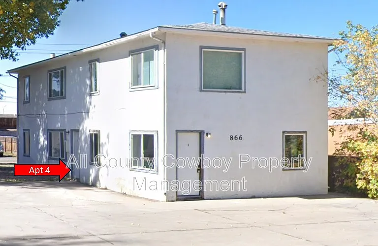 866 N 5th St #4 — Photo 2