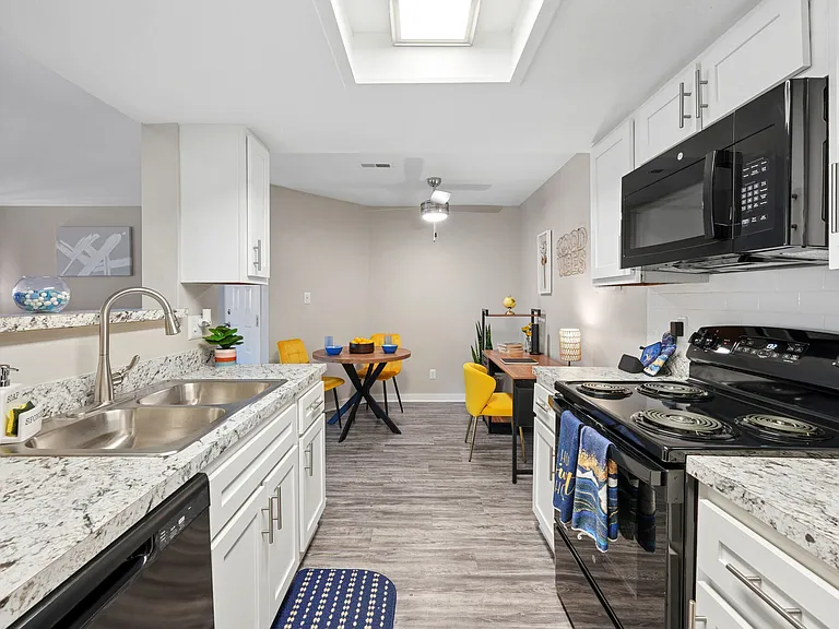 Sun River Village apartments community photo