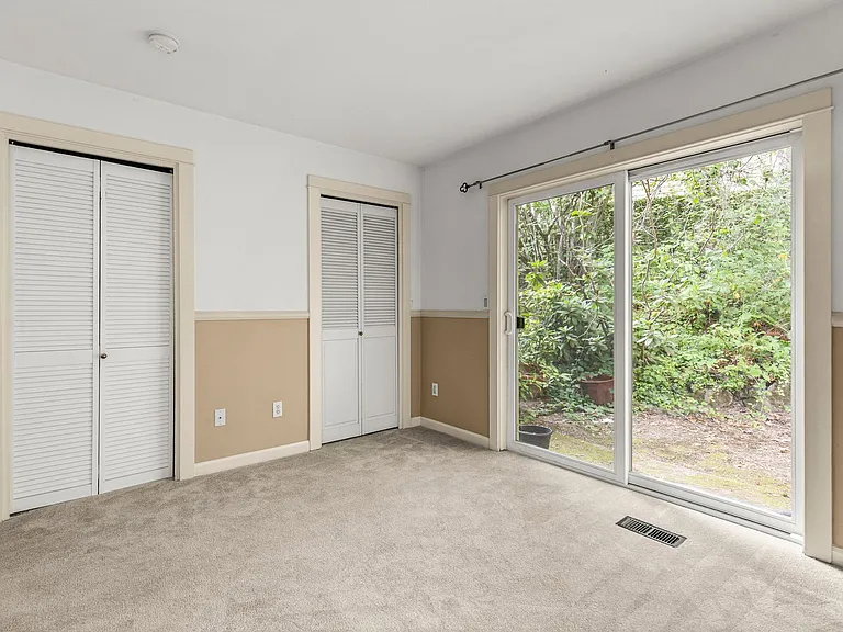 10267 NW Alder Grove Ln — Photo 8