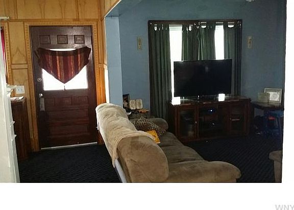 2nd image of 37 Greenwood Pl
