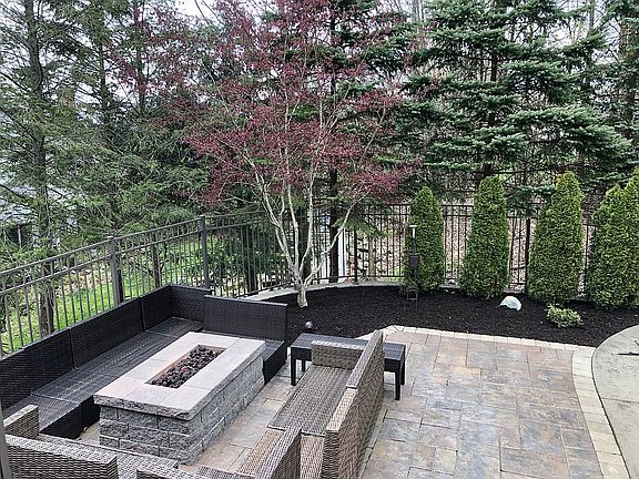 5th image of 25 Mountain Brook Dr