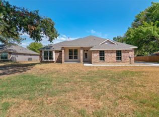 1203 Anthony St, Gainesville, TX 76240