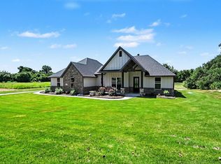 606 Central Rd, Weatherford, TX 76088