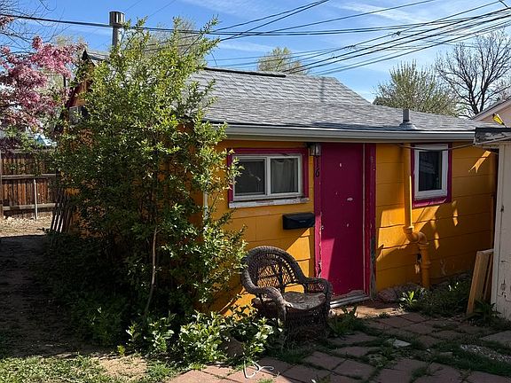 4th image of 616 Jefferson Ave #0