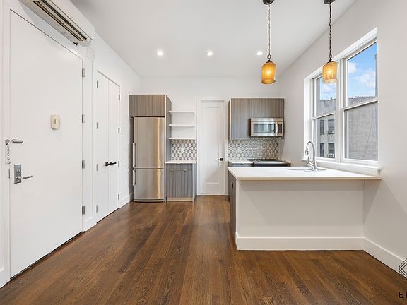 2nd image of 65 Whipple St APT 3F