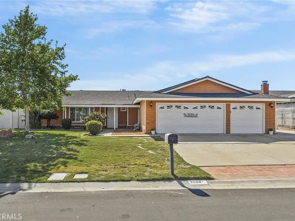 3090 Bronco Ln, Norco, CA 92860