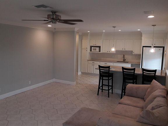 4th image of 2750 NE 28th Ct APT 8