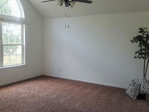 4th image of 2040 Copper Creek Ct