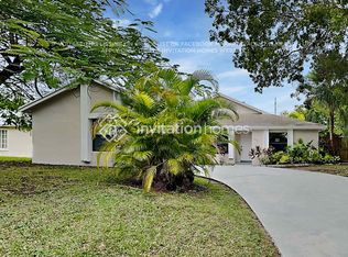 11315 SW 152nd Ter, Miami, FL 33157