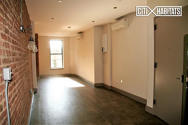 Rented by Citi Habitats | media 44