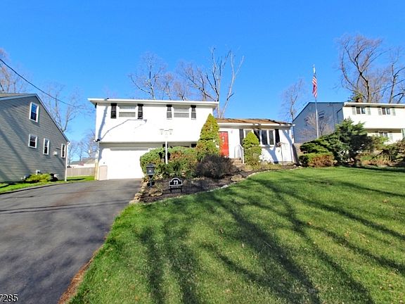 3rd image of 73 Winchester Rd
