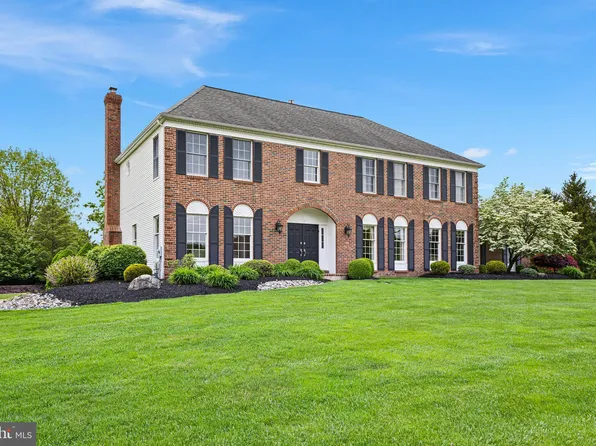 24 Millbrook Dr, Princeton Junction, NJ 08550