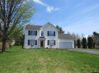 8 Heron Pl, Rexford, NY 12148