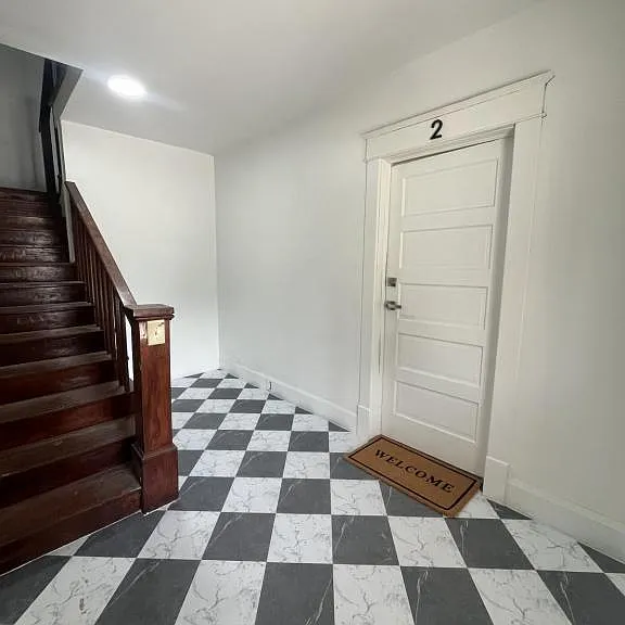 126 S Waterloo Ave #2 — Photo 8