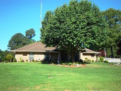 1st image of 410 Edgewood Ln