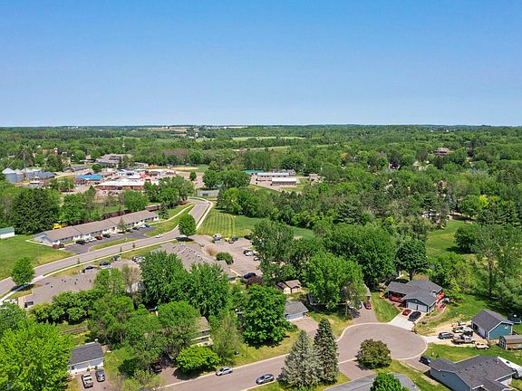 2nd image of 305 Spruce Dr