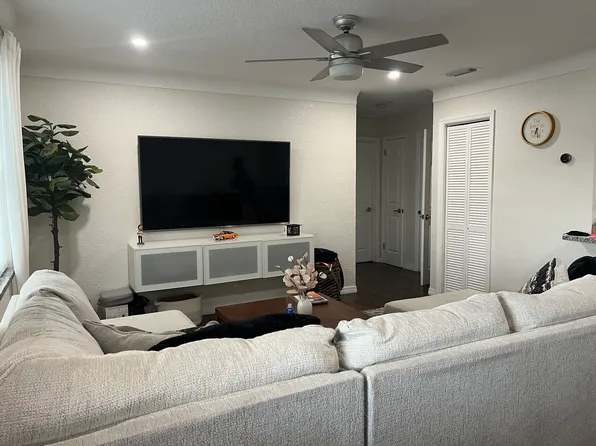 1000 Alcazar Way S, Saint Petersburg, FL 33705
