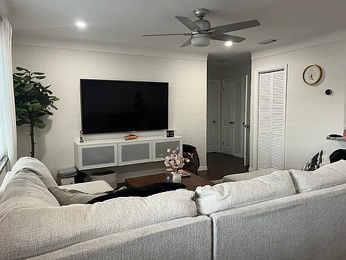 1000 Alcazar Way S Photo 1