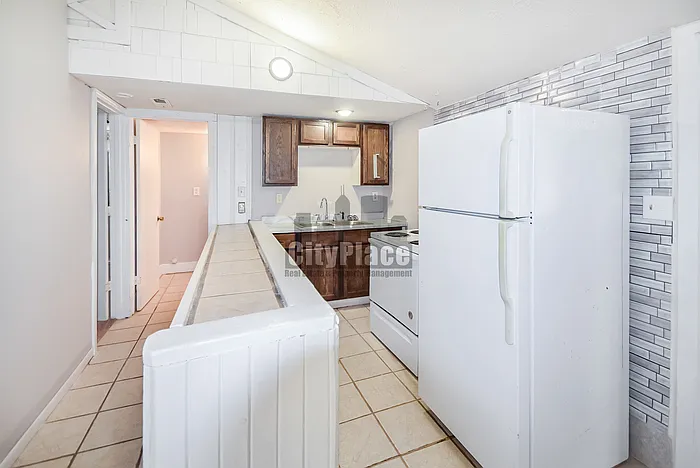 2633 S Randolph St #B — Photo 7