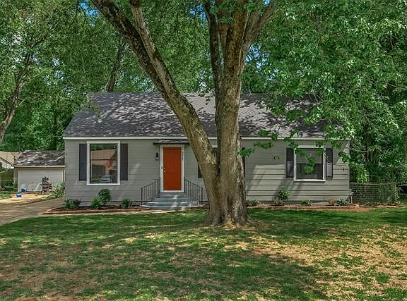 3rd image of 277 Leo Ave