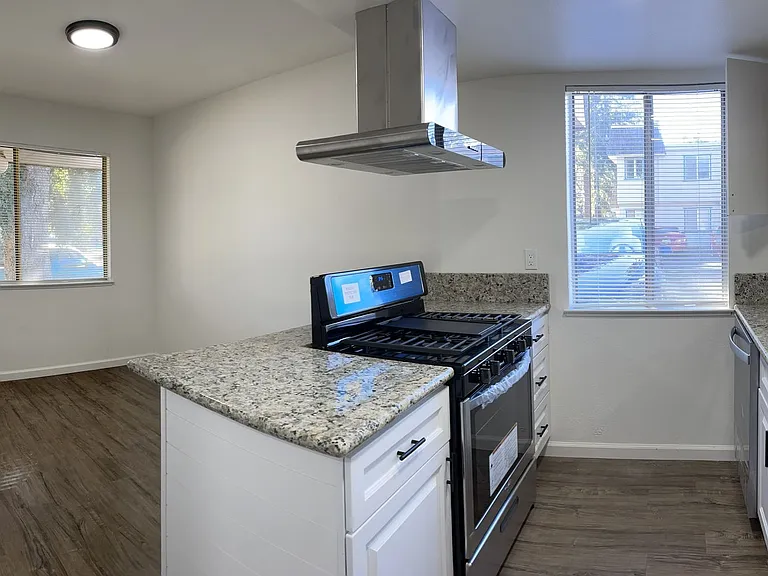 1421 Drake Drive — Photo 19