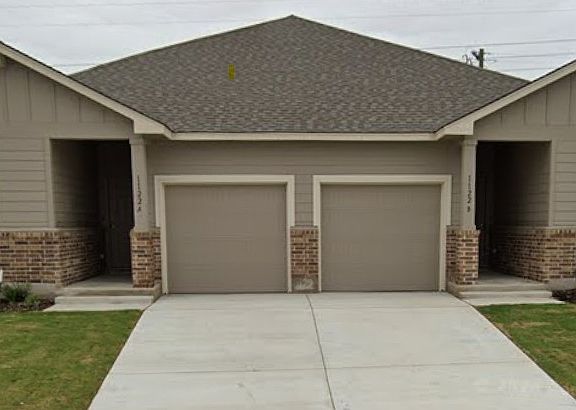5th image of 1122 Stone Valley Rd #B