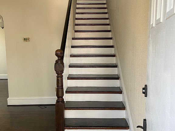 4th image of 67 Greenbriar Ave #67